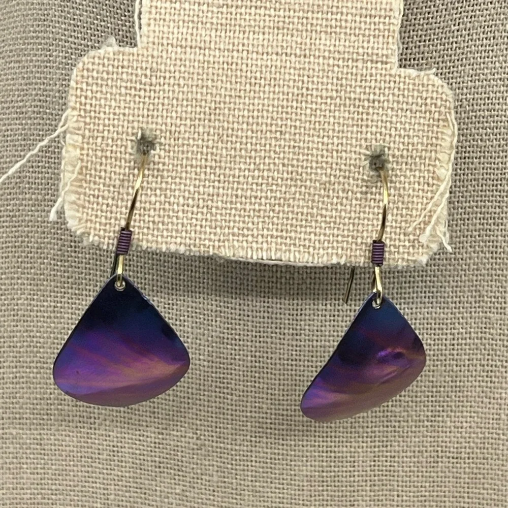 Signed Holly Yashi Hammered Niobium Drop Earrings - Blue & Purple - Picture 14 of 15